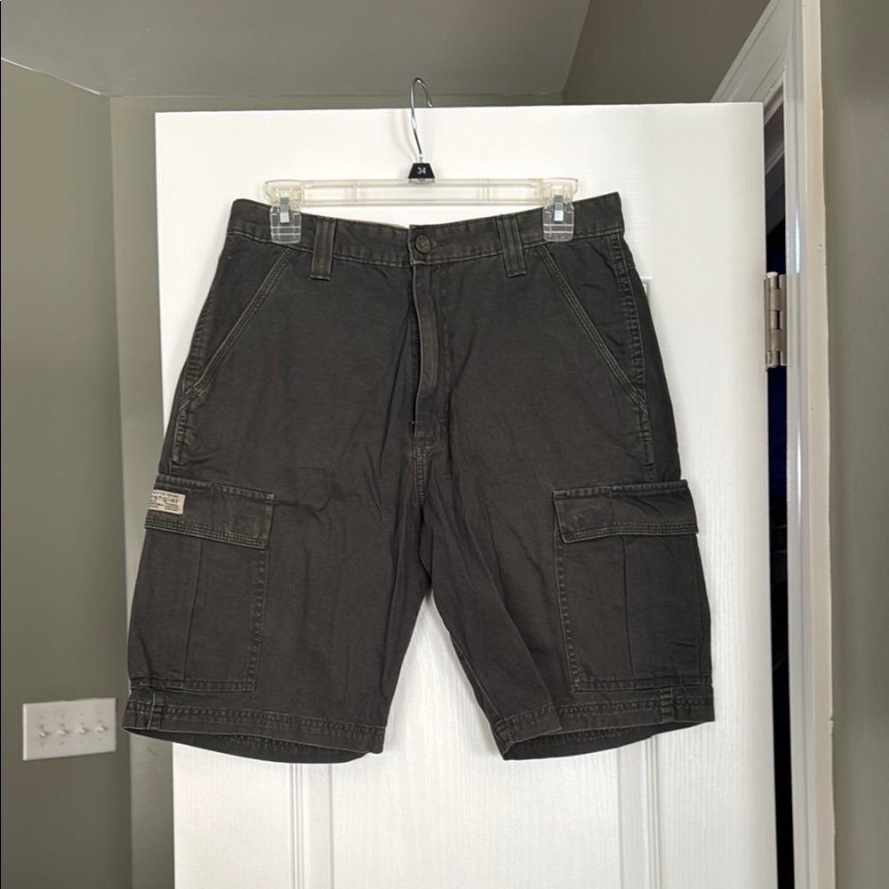 😊Men’s Wrangler Gray Cargo Shorts